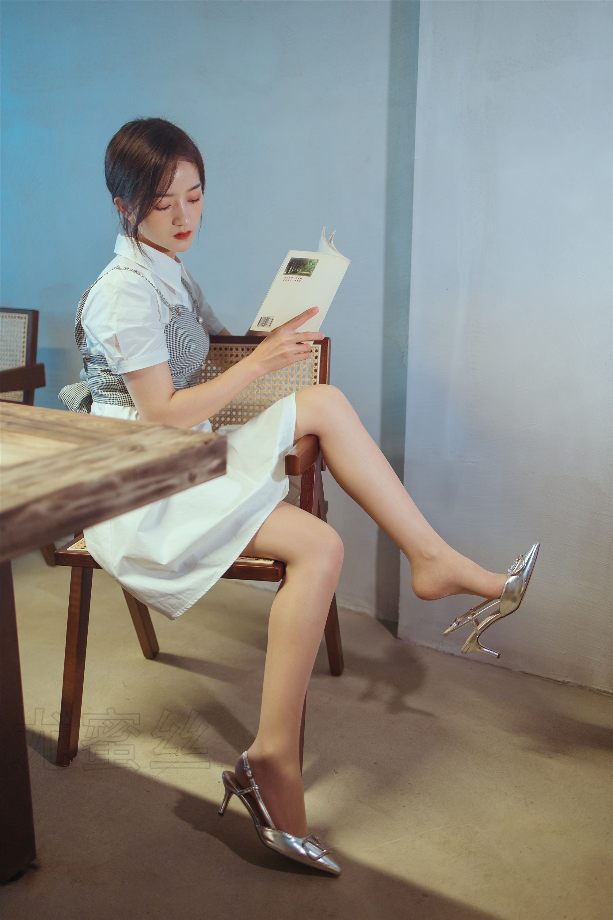 尤蜜丝 穿搭写真 NO.057